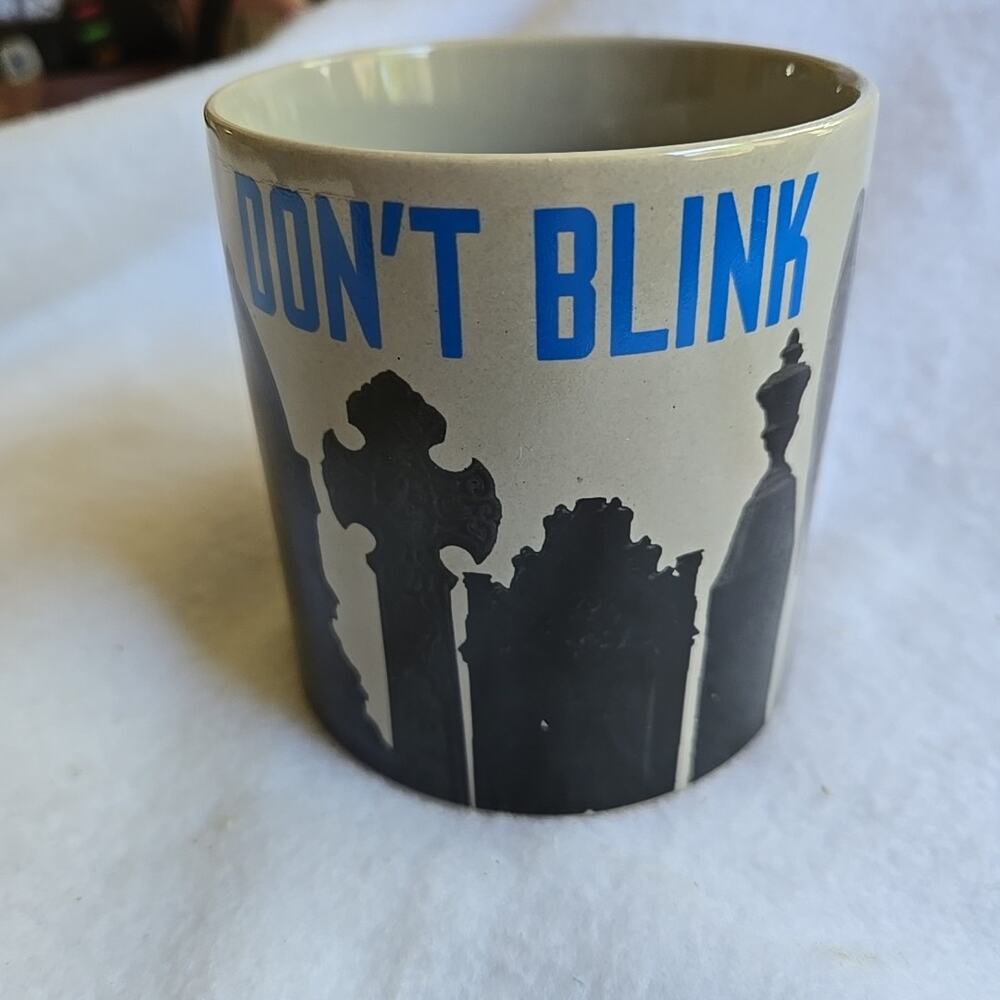 Doctor Who Weeping Angel Mug Don’t Blink! Color Changing Unemployed Philosophers